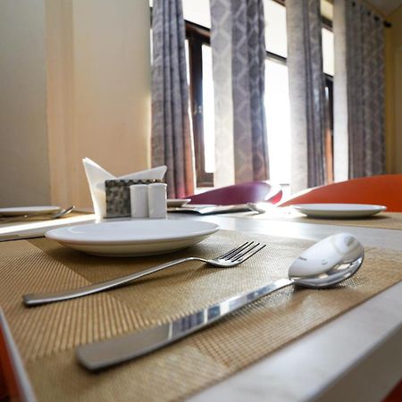 Hotel Neeraj Bhawan- Triveni Ghat Rishikesh Bagian luar foto
