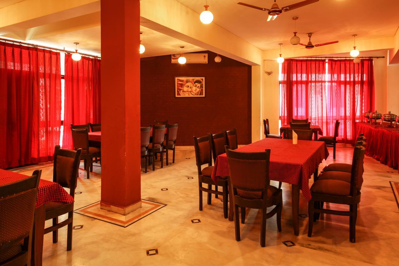 Hotel Neeraj Bhawan- Triveni Ghat Rishikesh Bagian luar foto