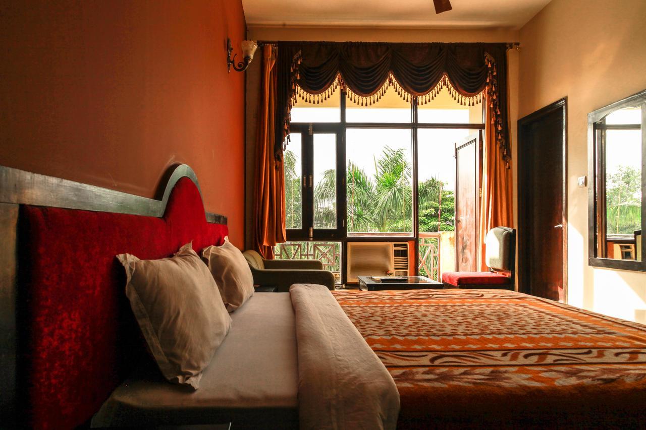 Hotel Neeraj Bhawan- Triveni Ghat Rishikesh Bagian luar foto