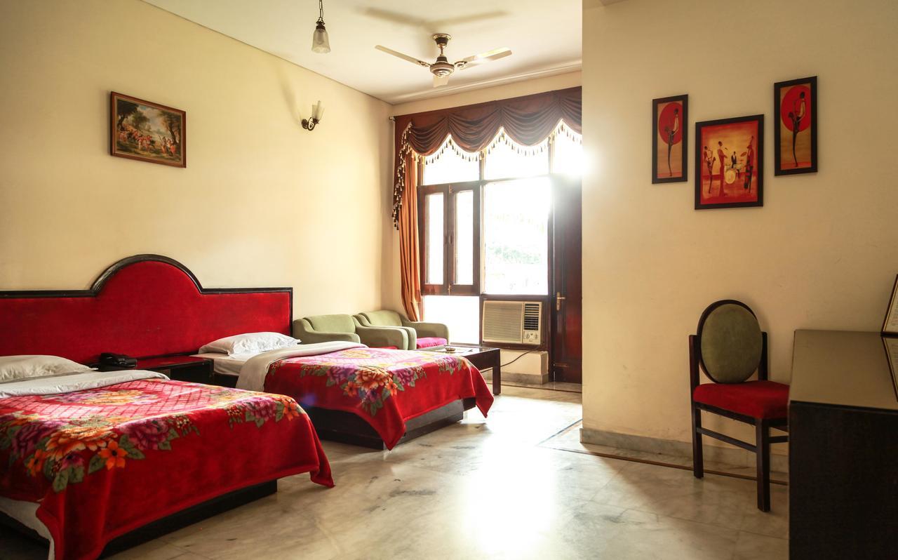 Hotel Neeraj Bhawan- Triveni Ghat Rishikesh Bagian luar foto